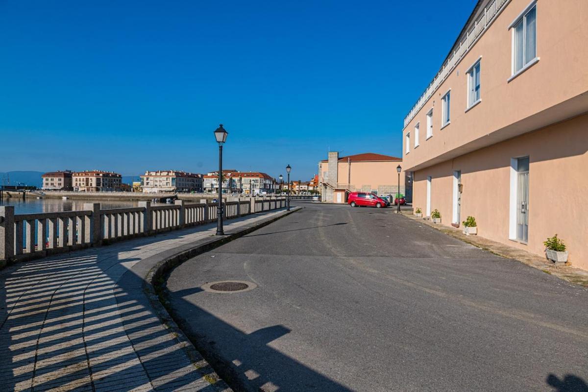 Apartamento céntrico con vistas al mar Vilanova de Arousa Exterior foto