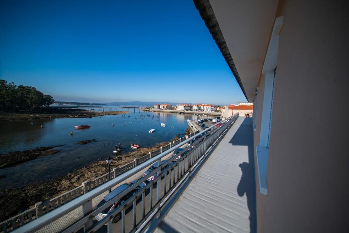 Apartamento Apartamento céntrico con vistas al mar Vilanova de Arousa Exterior foto